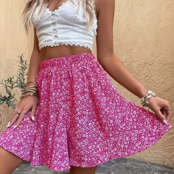 Pink All Over floral ditsy Print Mini Flared Skirt - Picture 3 of 6